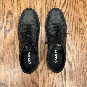 Like new Coach Black Monogram Signature Sneakers 11.5
